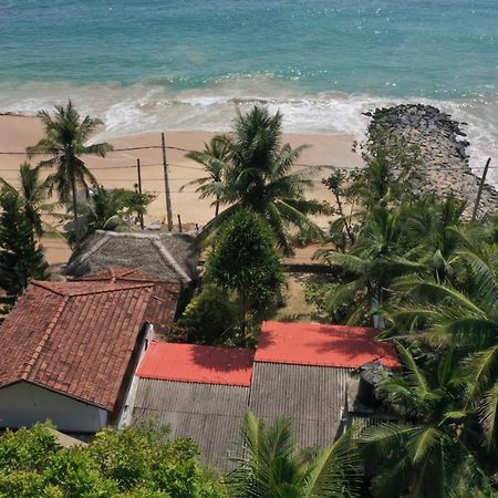 Sunchaser Beach Hotel Tangalle Bagian luar foto
